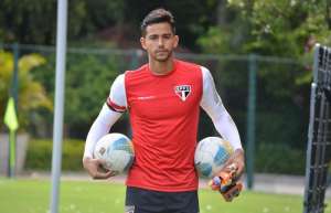 Renan Ribeiro trocaria boa fase no gol por conforto do São Paulo no Brasileirão