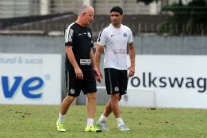 Renato acredita que Dorival passará informações do Santos aos rivais do São Paulo