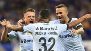 Grêmio x Avaí - Tricolor vai com força máxima para não deixar Corinthians abrir