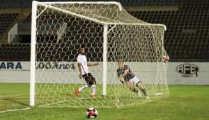 COPA PAULISTA: Ferroviária se isola na liderança, São Paulo empata e Santos perde