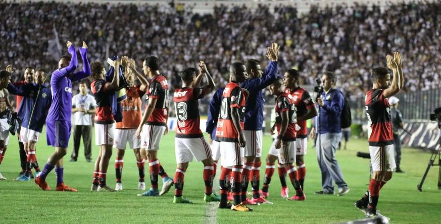 Flamengo saiu de campo com a vitória, mas a confusão estragou a festa