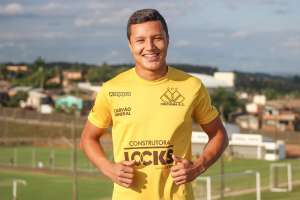 Com possível saída de Léo, Fluminense age rápido e contrata novo lateral-esquerdo