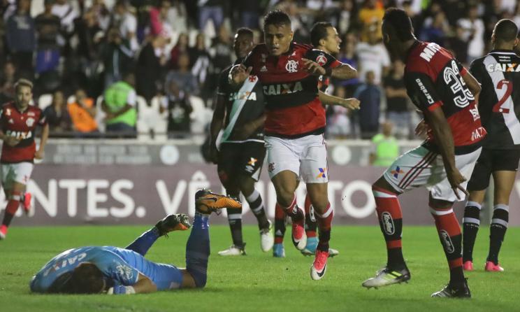 Flamengo superou o Vasco em São Januário e aparece em 3.º lugar