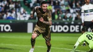 Coritiba 0 x 3 Sport - Coxa vacila em casa e Leão entra no G6