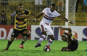 Jucilei diz torcer para que São Paulo consiga comprá-lo de clube chinês