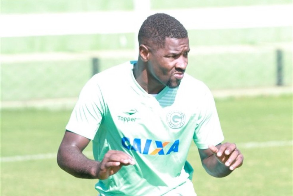 Série B: Goiás consegue efeito suspensivo e Victor Bolt vai enfrentar o Guarani