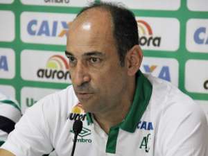 Vinícius Eutrópio cumprirá suspensão na Chapecoense por gancho sofrido no Santa Cruz