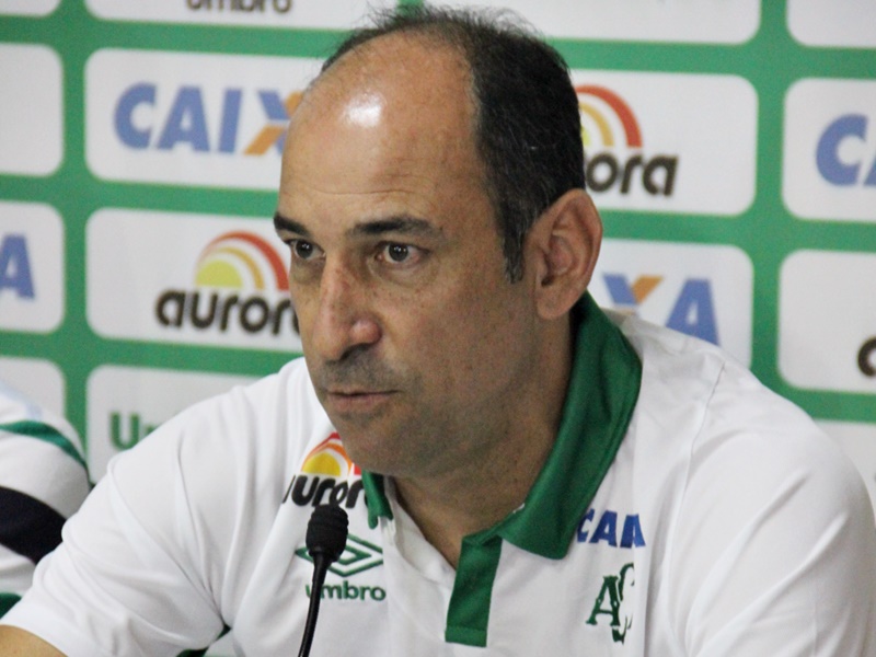 Vinícius Eutrópio cumprirá suspensão na Chapecoense por gancho sofrido no Santa Cruz 2 0002050253336 img