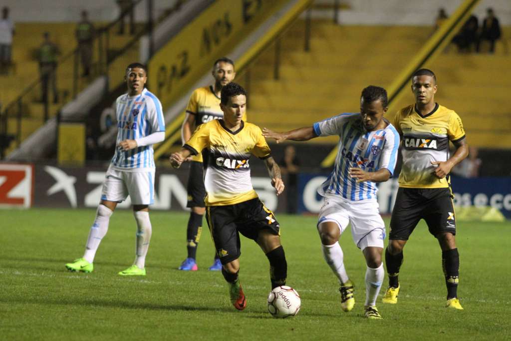 O Paysandu saiu na frente, mas acabou sofrendo o empate e volta para casa com um ponto na bagagem - Caio Marcelo/Criciúma