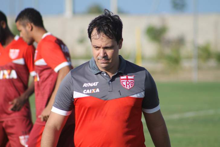 Invicto após cinco jogos, Dado Cavalcanti seria líder da Série B se fosse um clube