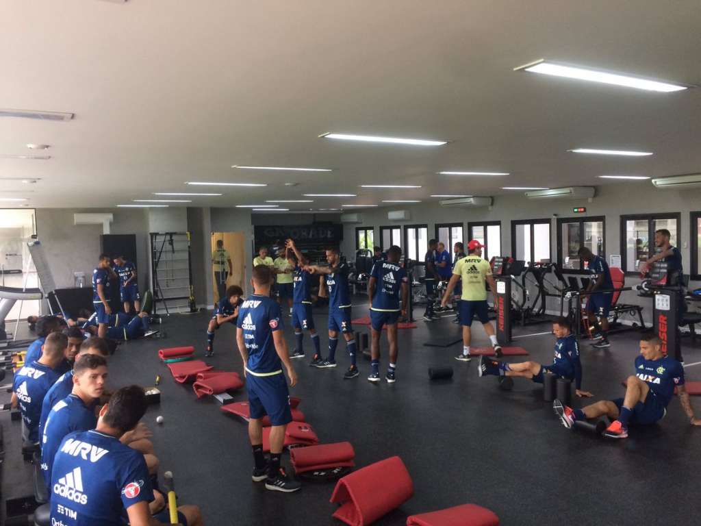 Embalado do clássico, Flamengo se prepara para afundar o Grêmio