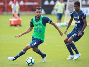 Geuvânio é regularizado e pode estrear pelo Flamengo contra o Grêmio