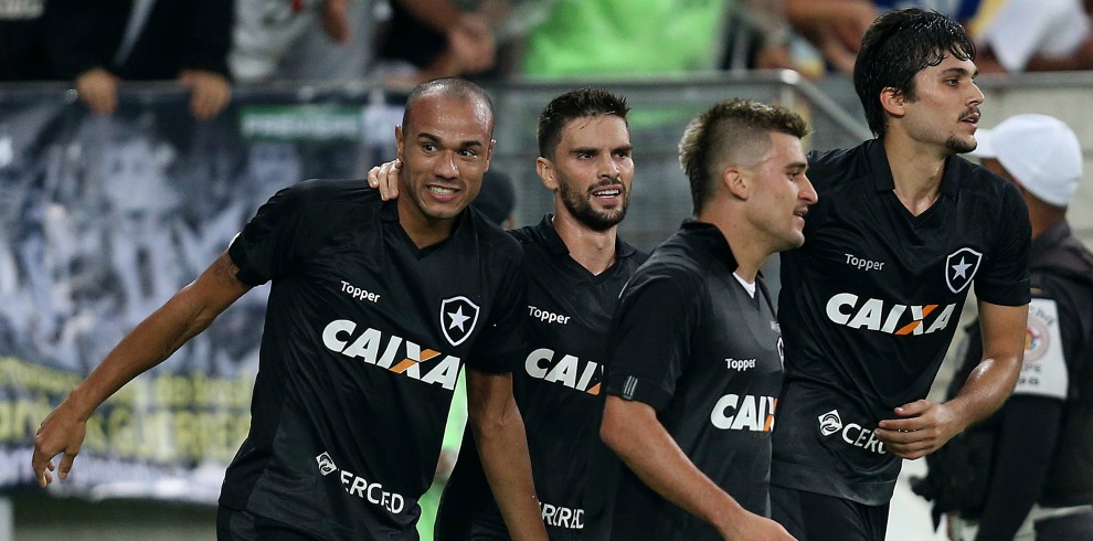 Botafogo passou pelo Fluminense no Maracanã