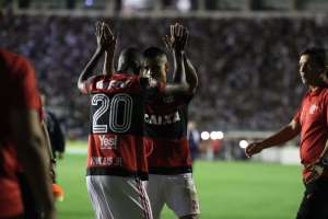 Com desfalques de Guerrero e Rhodolfo, Flamengo joga contra o Grêmio