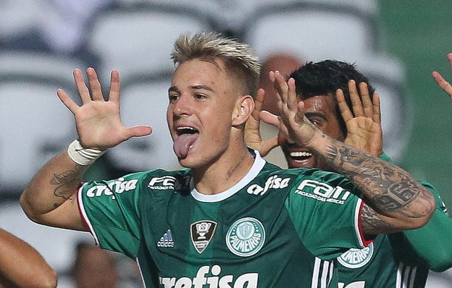 ​Atalanta faz proposta por atacante do Palmeiras e Criciúma “ri à toa”