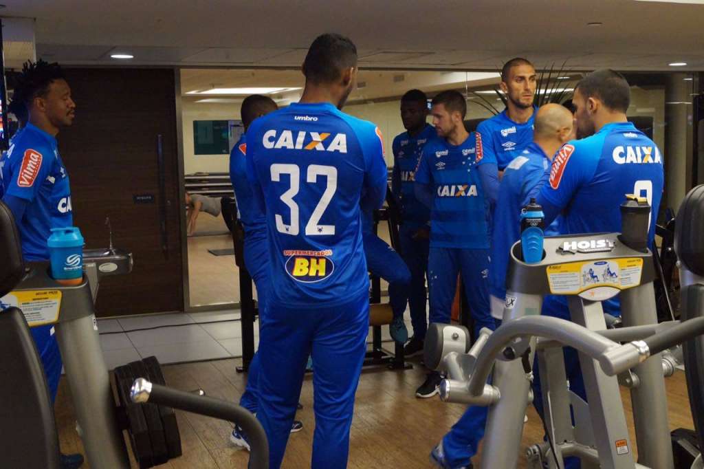 Cruzeiro treina após vitória contra Atlético-PR