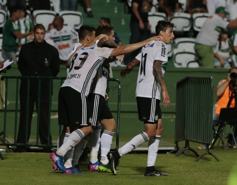Técnico estudioso e atacantes matadores formam a SELEÇÃO FI do Brasileirão 10 0002050253941 img