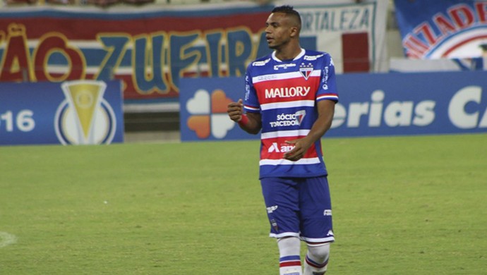 Série C: Jogadores do Fortaleza são agredidos por torcedores