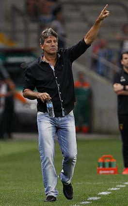 Renato Gaúcho: despencar ou tropeçar ?
