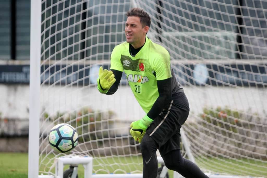 Martín Silva durante atividade em São Januário