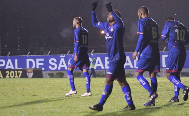 O São Caetano venceu o Água Santa e assumiu a vice-liderança do Grupo 3. Foto: Adriano Stofaneli - Adriano Stofaleti