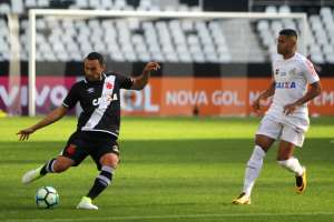Santos busca recuperar retrospecto positivo diante da Chapecoense