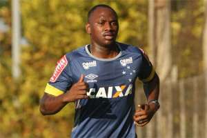 Sassá deve ser titular no Cruzeiro contra o Fluminense