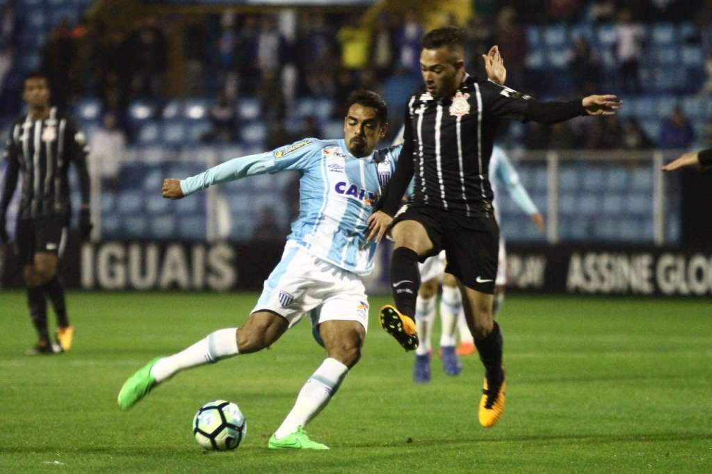 Corinthians perde Marquinhos Gabriel e pode ter duas baixas no Rio