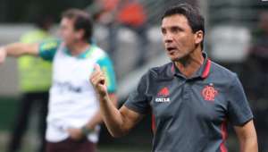 Zé Ricardo vê torcida do Fla no 'direito de cobrar' demissão; Guerrero se revolta