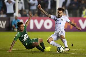 Levir elogia Lucas Lima após triunfo do Santos, mas pede ajuda na marcação