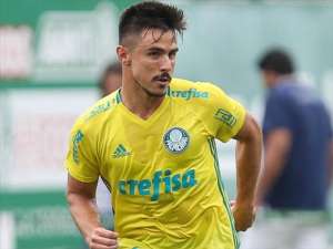 Willian tem lesão na coxa e desfalca o Palmeiras por até seis semanas