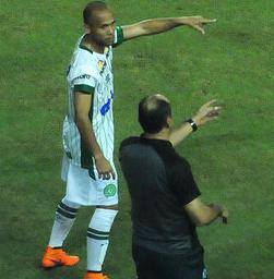 Vinícius Eutrópio acertou marcação da Chapecoense