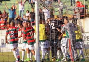 Portuguesa 2 x 3 São Caetano - Azulão 'dança o vira' e vence no Canindé