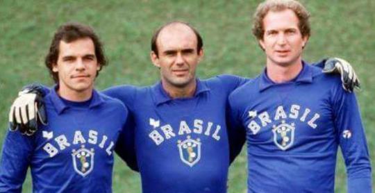 Waldir Peres entre Paulo Sérgio e Carlos em 1982