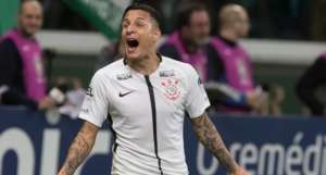 Empresário aguarda proposta do Sevilla para negociar saída de Arana do Corinthians