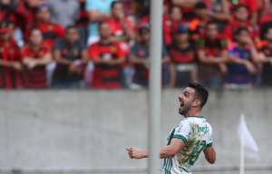 Palmeiras e Vasco vencem fora de casa e fazem a festa dos apostadores