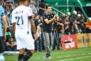 Após derrota, interino espera Atlético-MG com ânimo renovado para Copa do Brasil