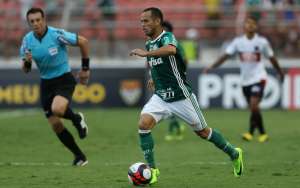 Palmeiras terá Felipe Melo e Guerra nesta quarta-feira contra o Cruzeiro em BH