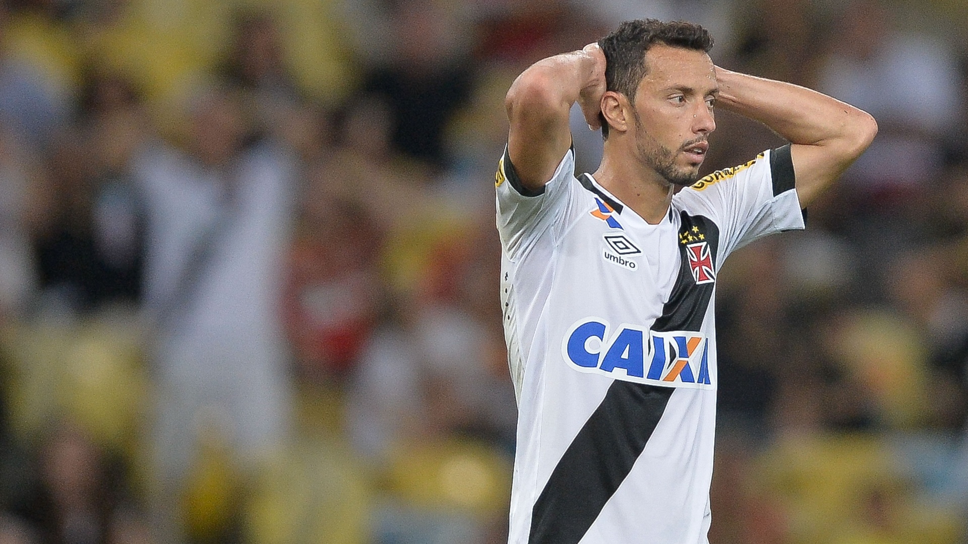 Série B: Goiás tenta meia Nenê, do Vasco, mas salário emperra negociação