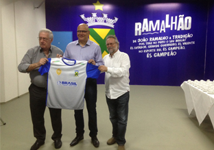 O Santo André apresenta mais - Esporte Clube Santo André