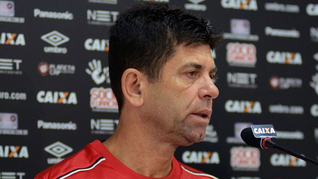 'Vamos acreditar', diz técnico do Atlético-PR sobre reverter goleada do Grêmio 2 0002050256670 img