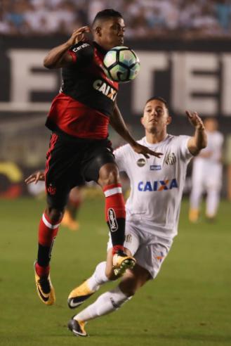 Flamengo segue na Copa do Brasil, mas perdeu do Santos por 4 a 2