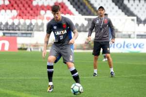 Técnico do Vasco aproveita folga na semana para observar jogadores da base
