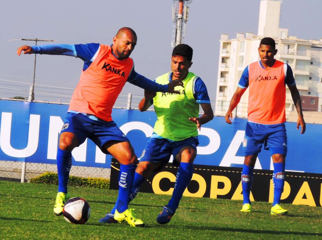 No encontro dos campeões estaduais, Azulão recebe o Nacional neste sábado 