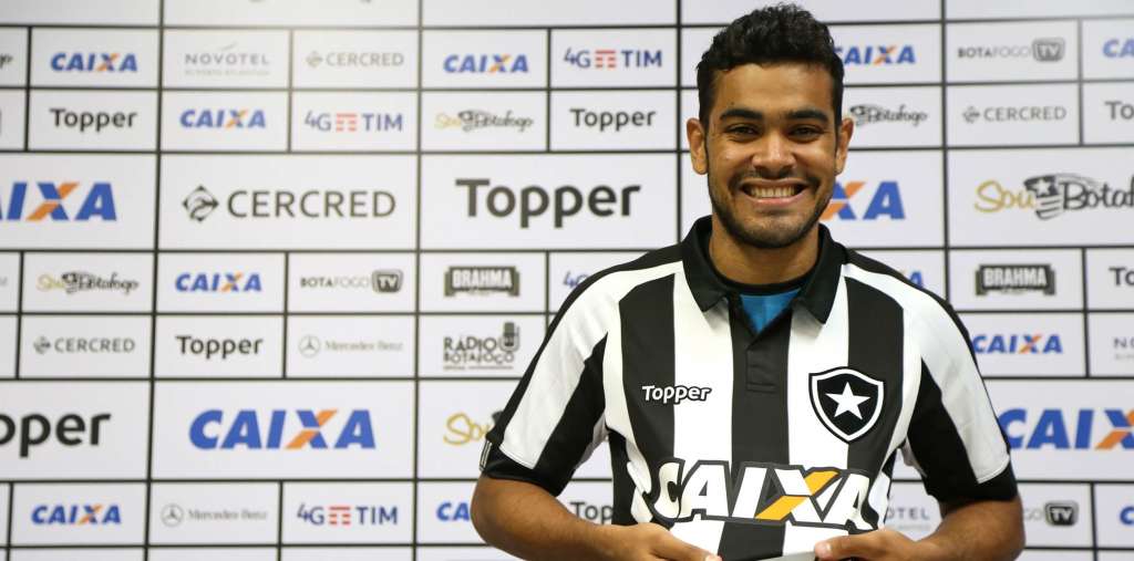 Brenner poderá estrear já contra o São Paulo