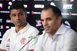 Cirurgião exalta 'primeira batalha vencida' por Ederson, que terá alta no sábado