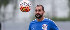 Após quase um ano, Danilo volta a ser relacionado no Corinthians