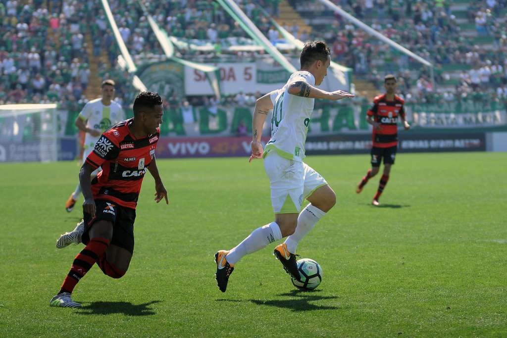 Chapecoense 1 x 2 Atlético-GO - Dragão volta a vencer após nove jogos 2 0002050257489 img