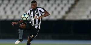 Marcos Vinicius festeja gols pelo Botafogo, mas lamenta revés e ausência em semi