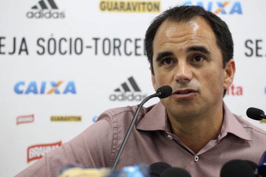 Diretor do Flamengo rebate corintianos e nega vinda de Felipe Melo 2 0002050257875 img